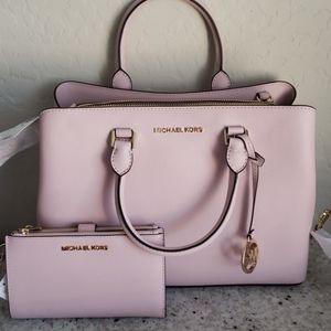 Michael Kors Savannah Large Satchel Crossbody Set